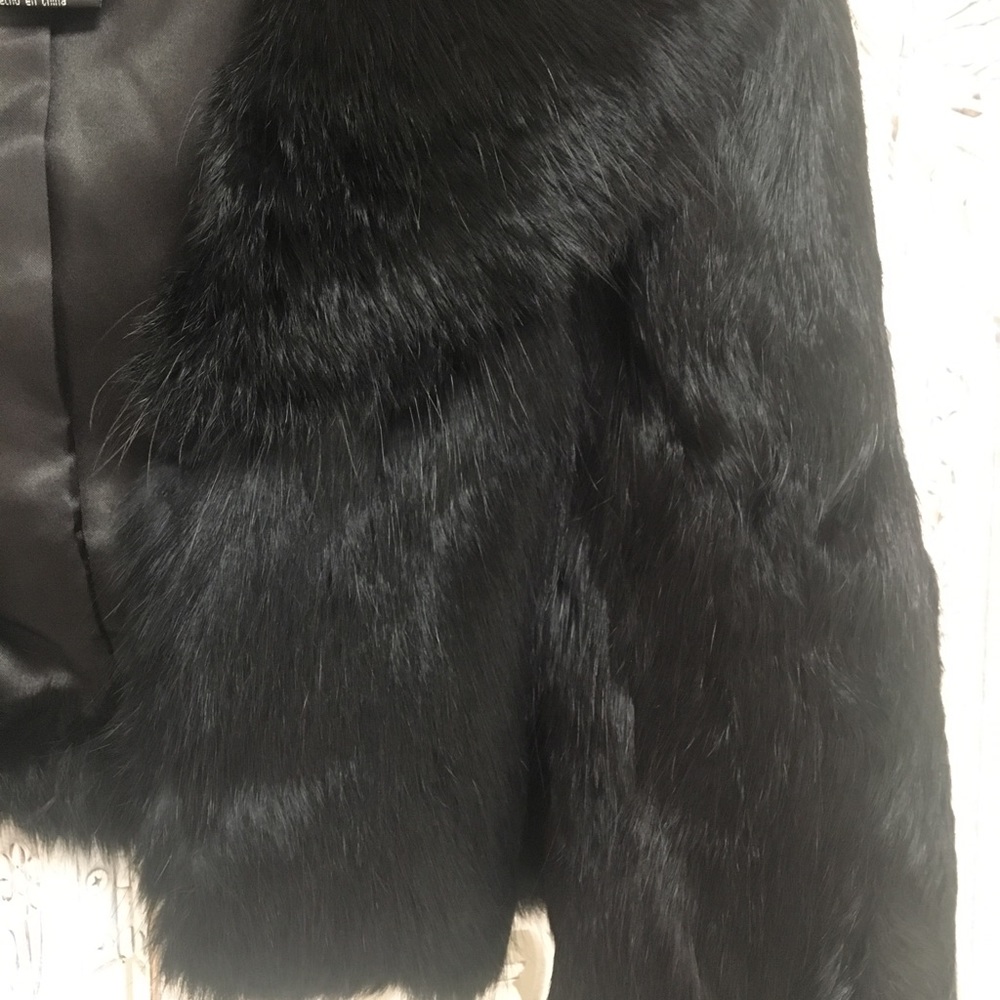 ✨Gorgeous Rabbit Fur Bebe crop coat✨ - Picture 3 of 8